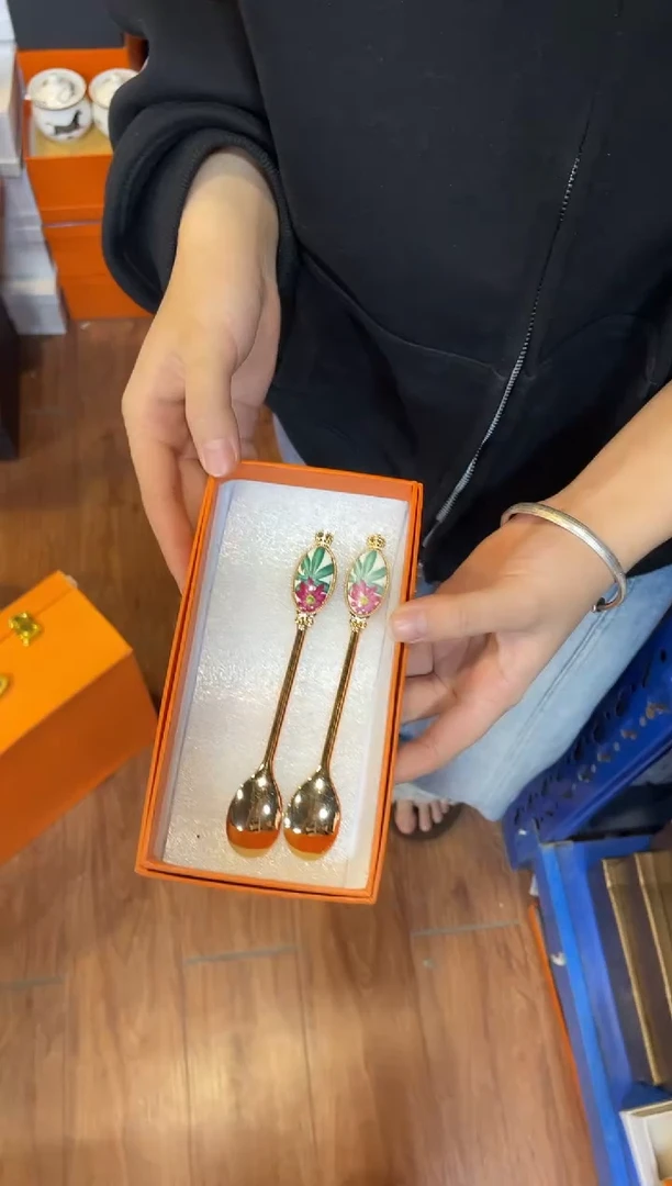 杯鸿辉家品牌瓷器，京东包邮！