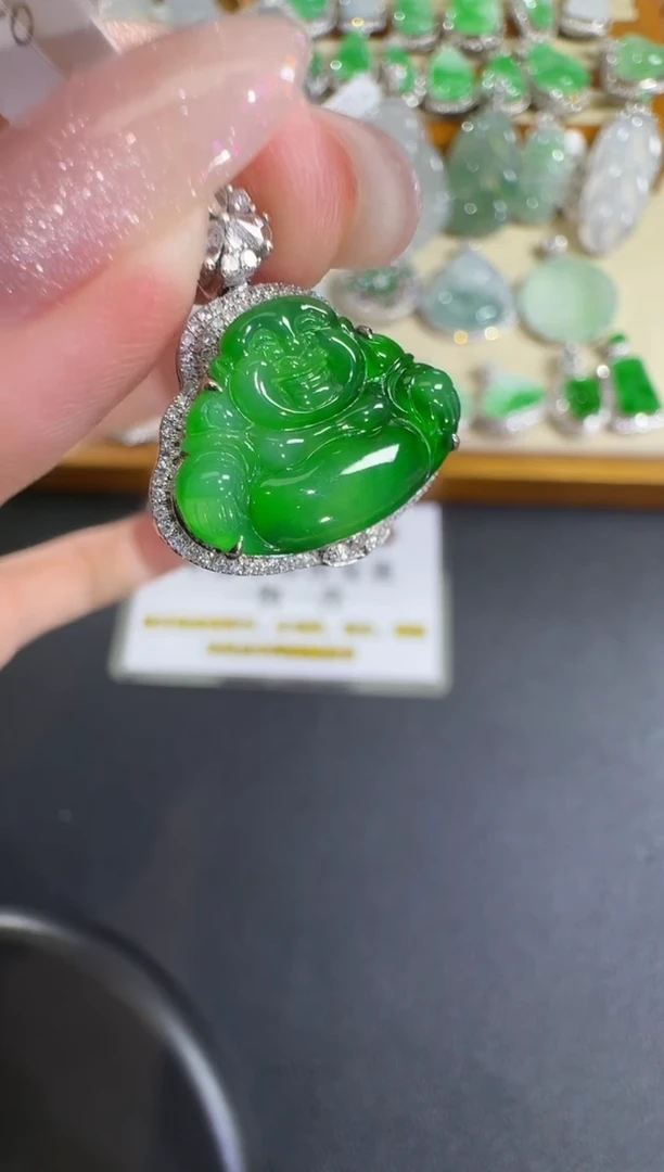 翡翠18K金镶嵌吊坠(不含链)【源头工厂】钻石镶嵌