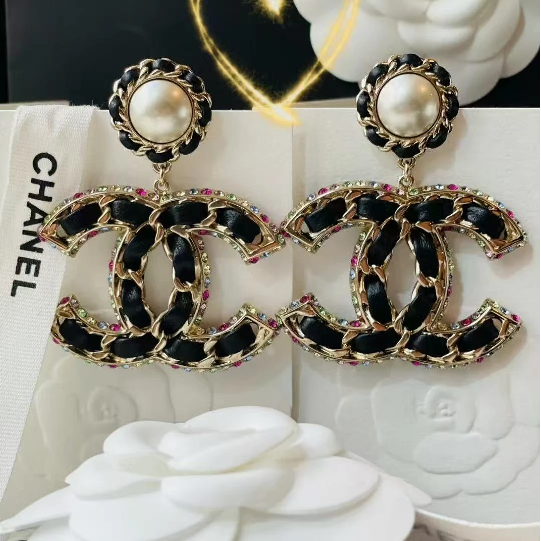 99新 Chanel/香奈儿 Chanel 香奈儿 25c 经典款皮穿链耳环