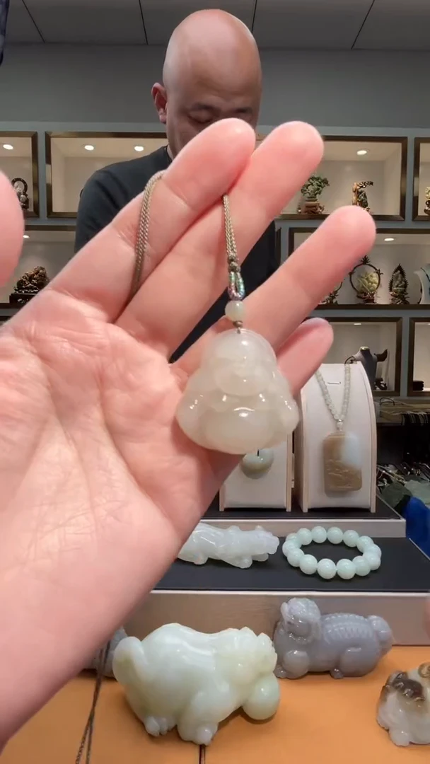 颈饰未镶嵌和田玉苏