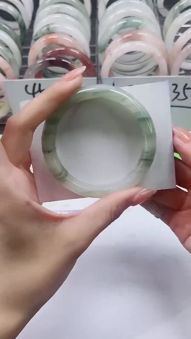 【闪购商品】石英质玉手镯未镶嵌A155-55/56