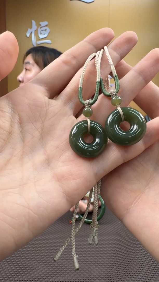 【闪购商品】和田玉挂件未镶嵌多样性，发一