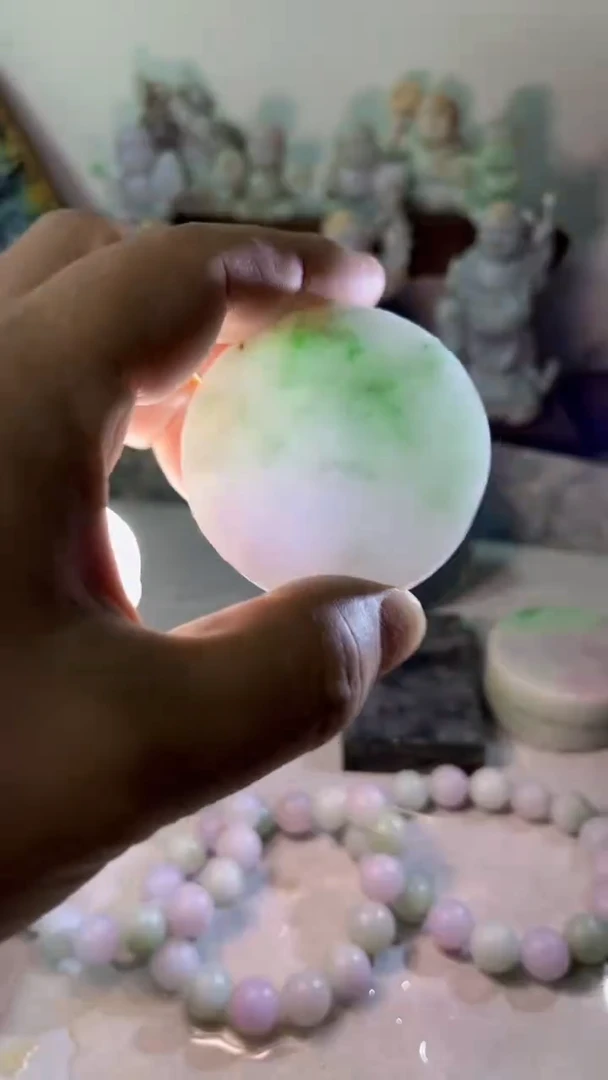 【闪购商品】翡翠吊坠(不含链)未镶嵌A75