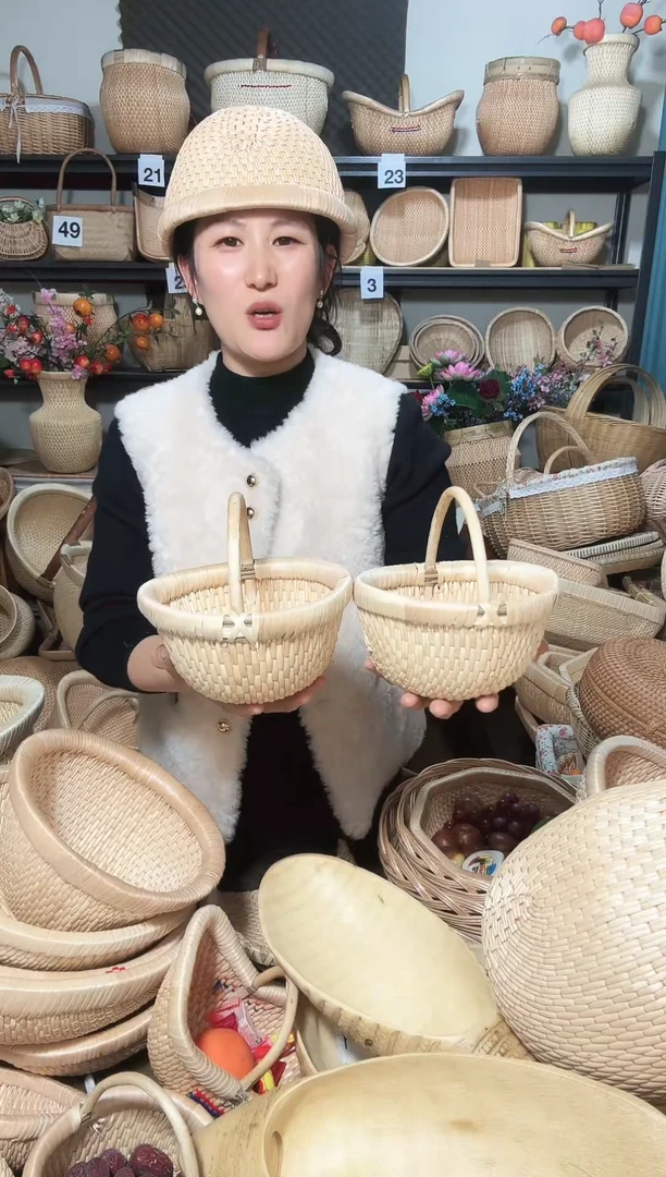 木舞***。两个小圆子