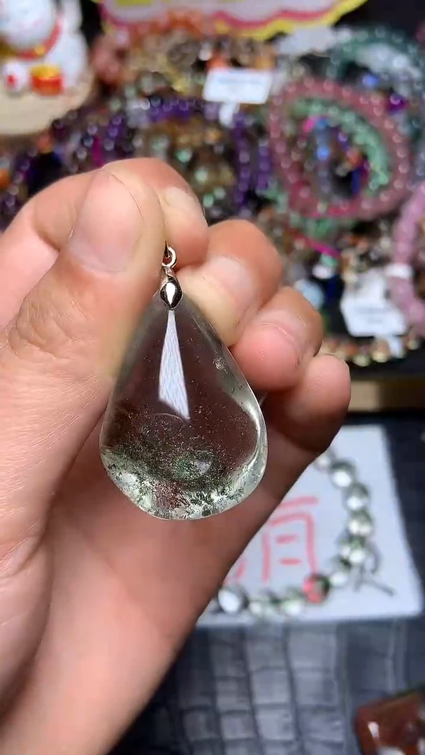 【闪购商品】水晶吊坠(赠链)未镶嵌147