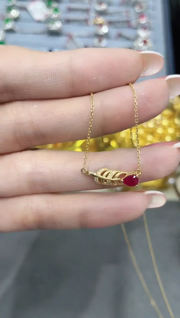 项链18K金镶嵌红宝石项链