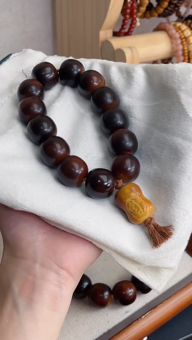 菩提根/象牙果手串大黑金干磨桶珠20mm+香皂手持