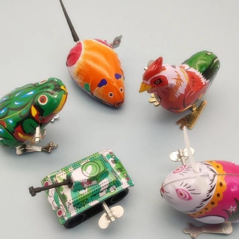 怀旧上链发条跳跳益智铁皮青蛙兔子坦克公鸡地摊适用14岁以上