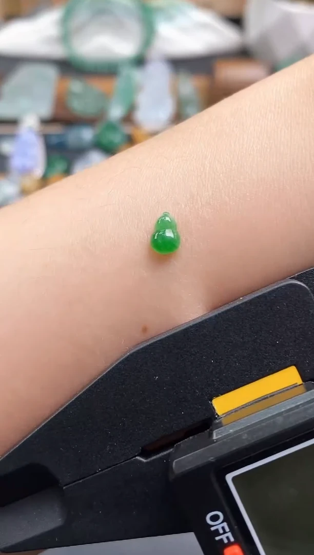 颈饰未镶嵌翡翠葫芦