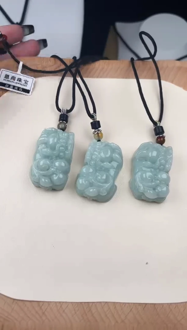 颈饰未镶嵌翡翠Y5A082绿貔貅（单件）+送同款绳子（多样性发其一）