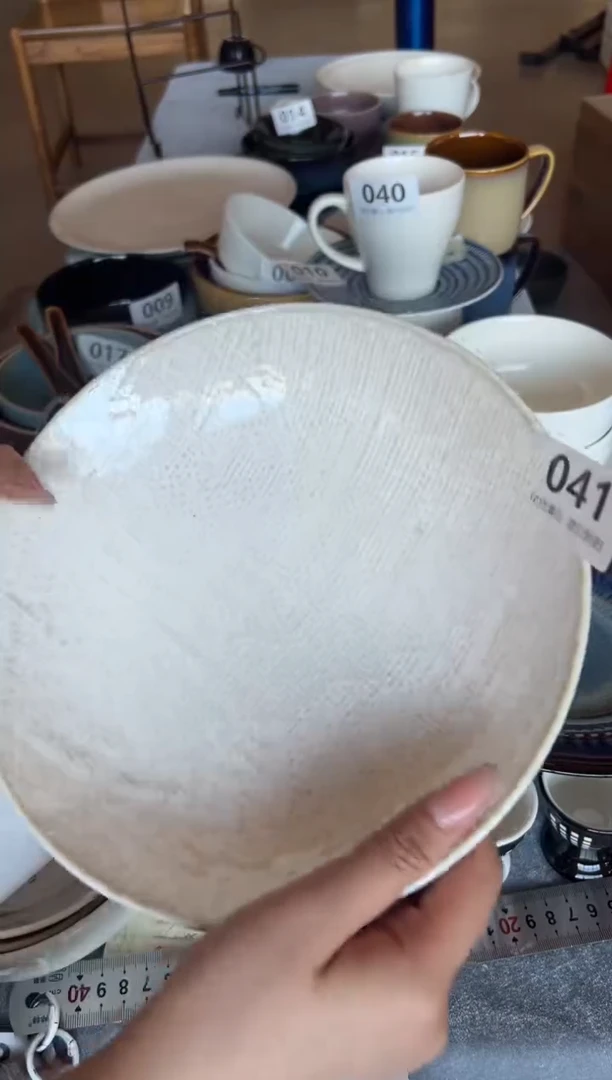 新骨瓷041 瑕疵洛娃白麻布9寸深盘