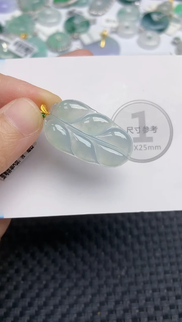 颈饰18K金镶嵌翡翠天然缅甸A货翡翠百元以上9元证书费自理