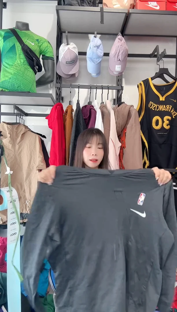 1050  编码 瑕疵款直播间过款为准 尺码