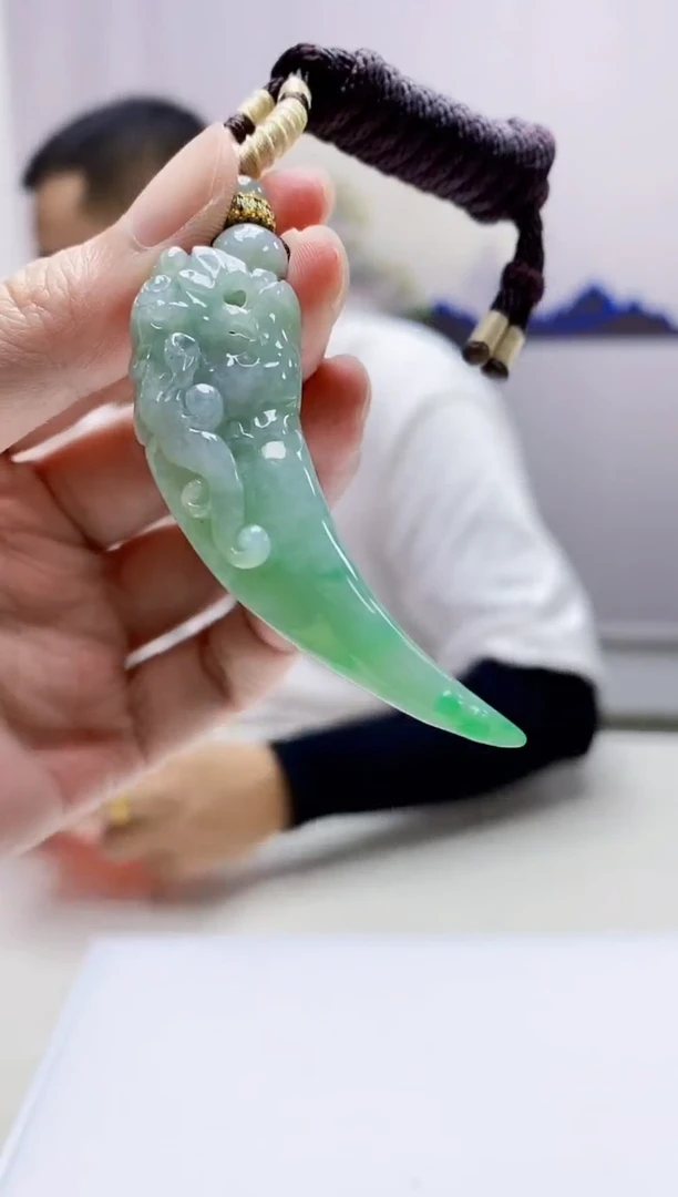 定制翡翠未镶嵌4898zm-毛货挂件53龙牙