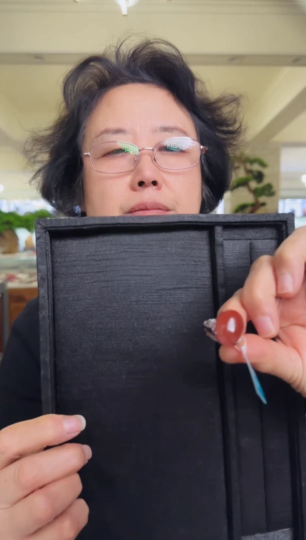 未镶嵌南红玛瑙戒指咖*?1