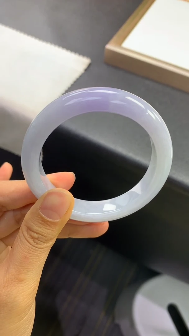 未镶嵌手镯翡翠退货需手镯吊牌标签完好 55正圈