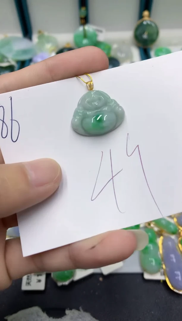 【闪购商品】翡翠颈饰18K金镶嵌翡翠