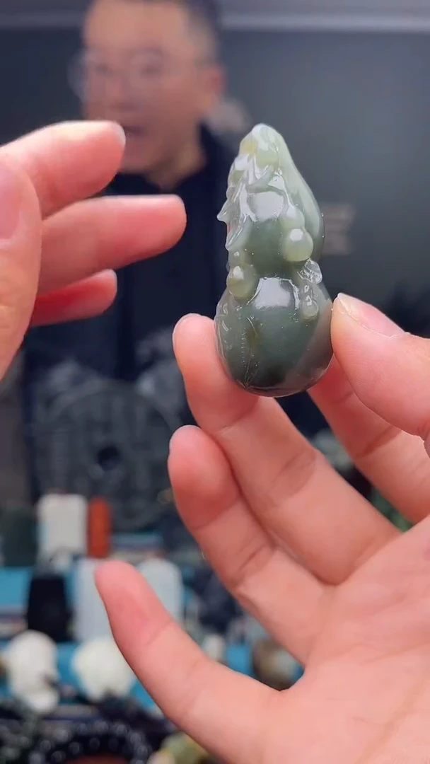 未镶嵌和田玉挂件1