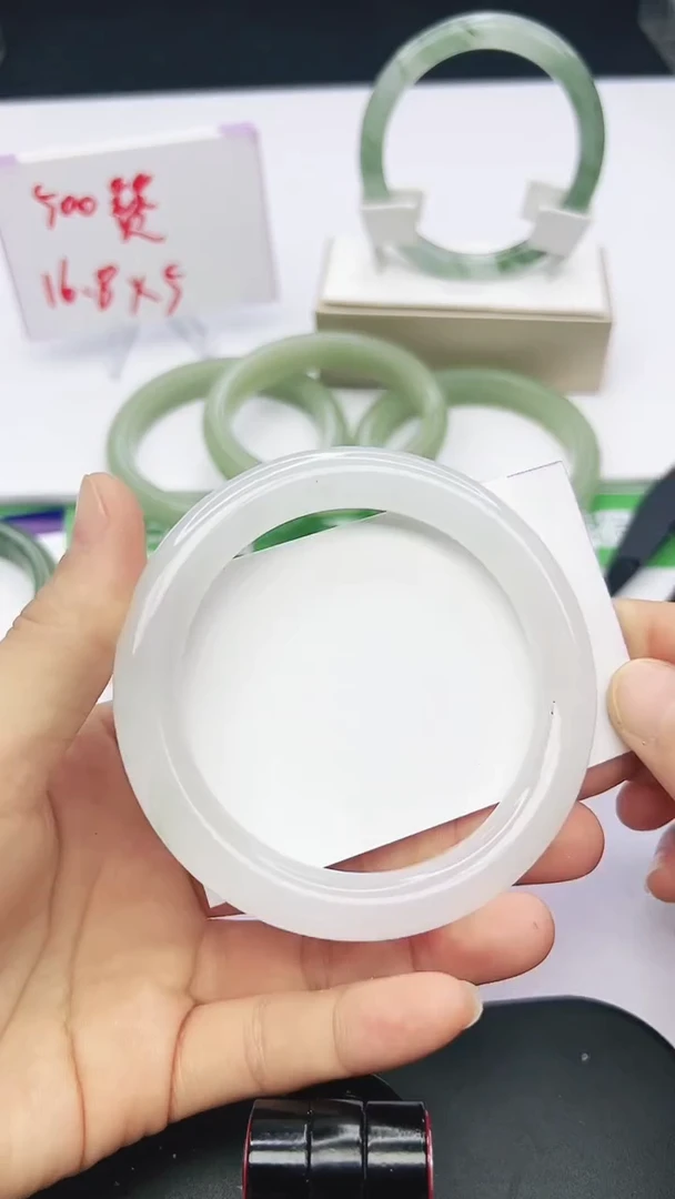 未镶嵌手镯石英质玉158-60/61