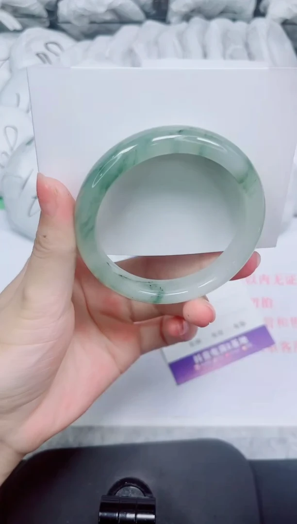 石英质玉手镯未镶嵌166-56