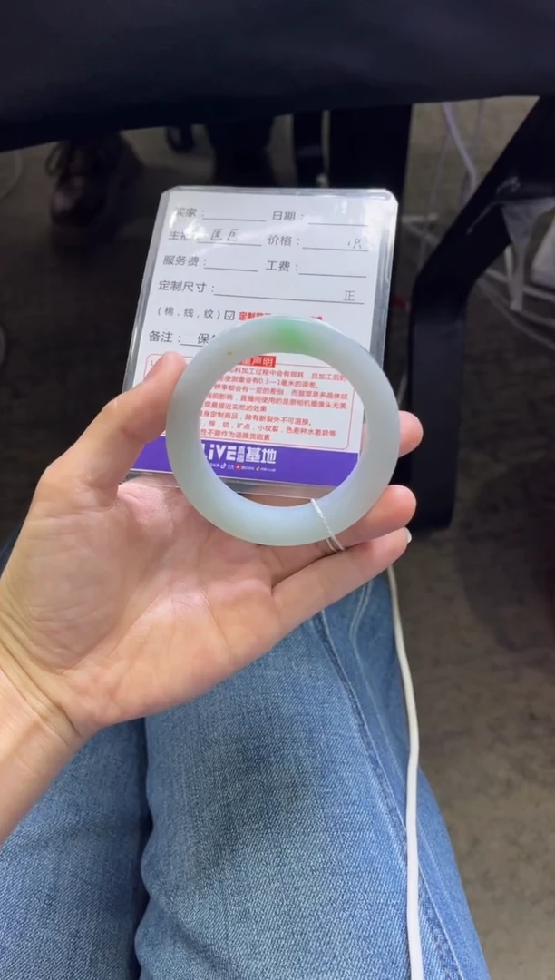 未镶嵌手镯定制翡翠瑜定制手镯不退不换