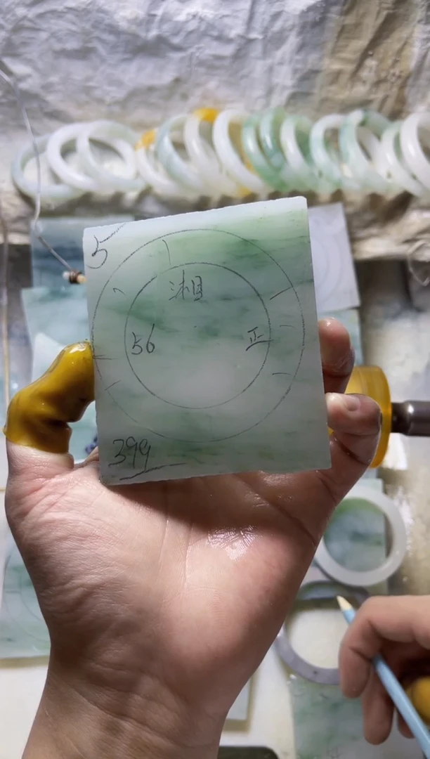 定制石英质玉（天山翠）湘*?定制款56