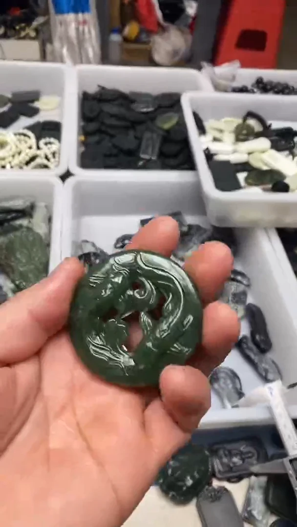 吊坠(不含链)未镶嵌和田玉1