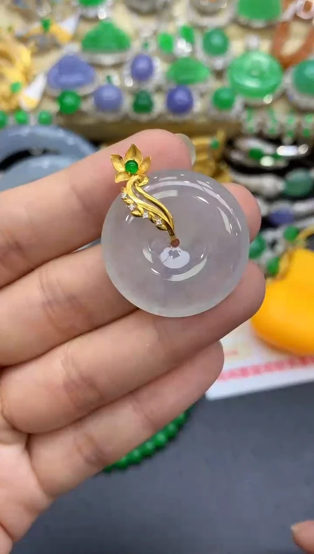 颈饰18K金镶嵌翡翠210-中国好珍宝