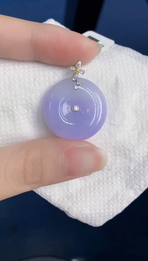 颈饰18K金镶嵌翡翠天然翡翠缅甸A货