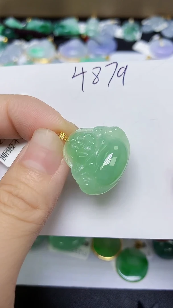 翡翠18K金镶嵌颈饰天然缅甸翡翠A货