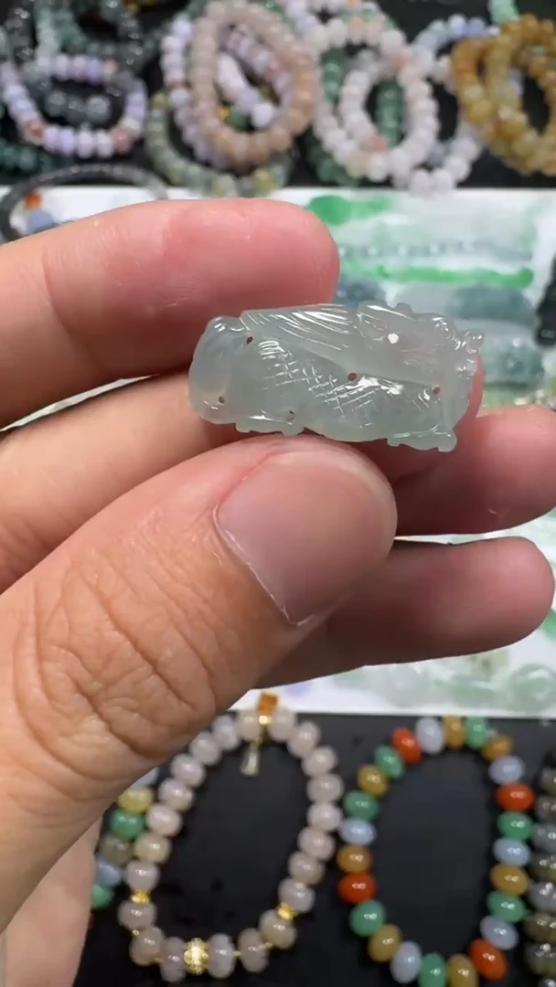 翡翠未镶嵌颈饰【闪购商品】 天然翡翠