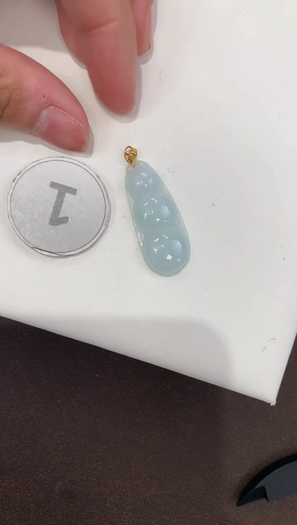 颈饰18K金镶嵌翡翠天然缅甸A货翡翠