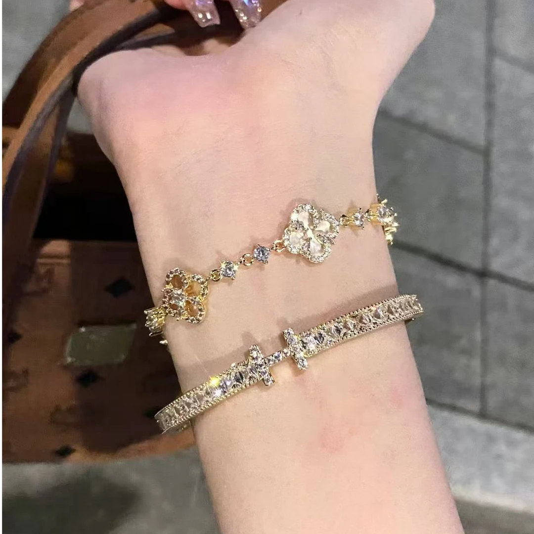 钛钢手镯 钛钢手镯手链 时尚钛钢不掉色ins小众轻奢百搭手环配饰