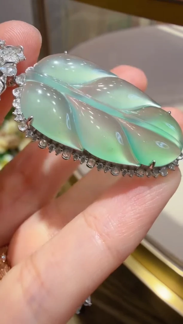 吊坠(不含链)18K金镶嵌翡翠多样性团购发一件