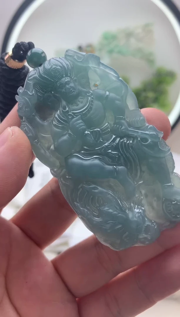 颈饰未镶嵌翡翠不动明王
