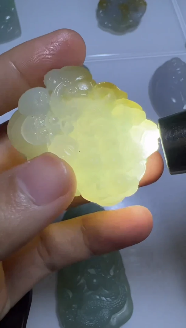 未镶嵌定制翡翠貔貅