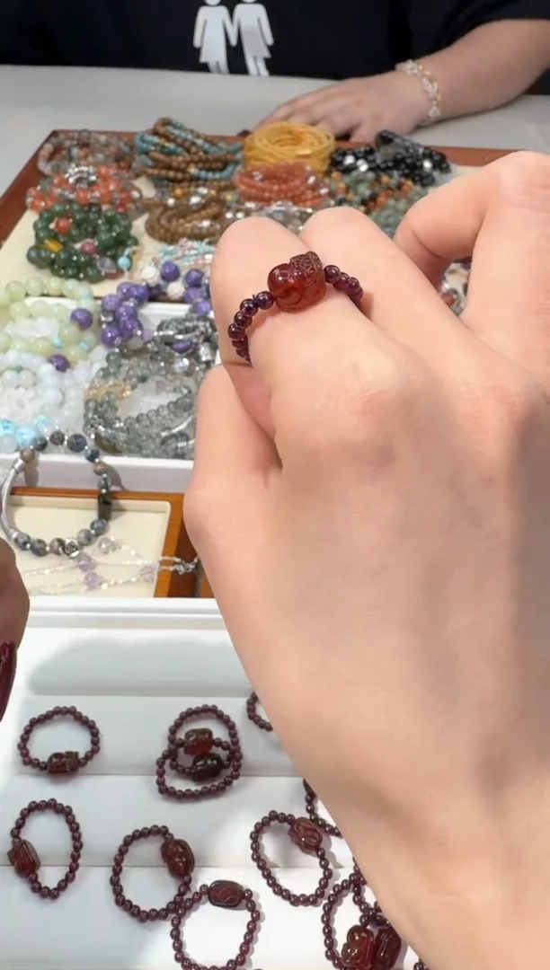 【闪购商品】水晶手链未镶嵌B010橙红石榴石貔貅戒指