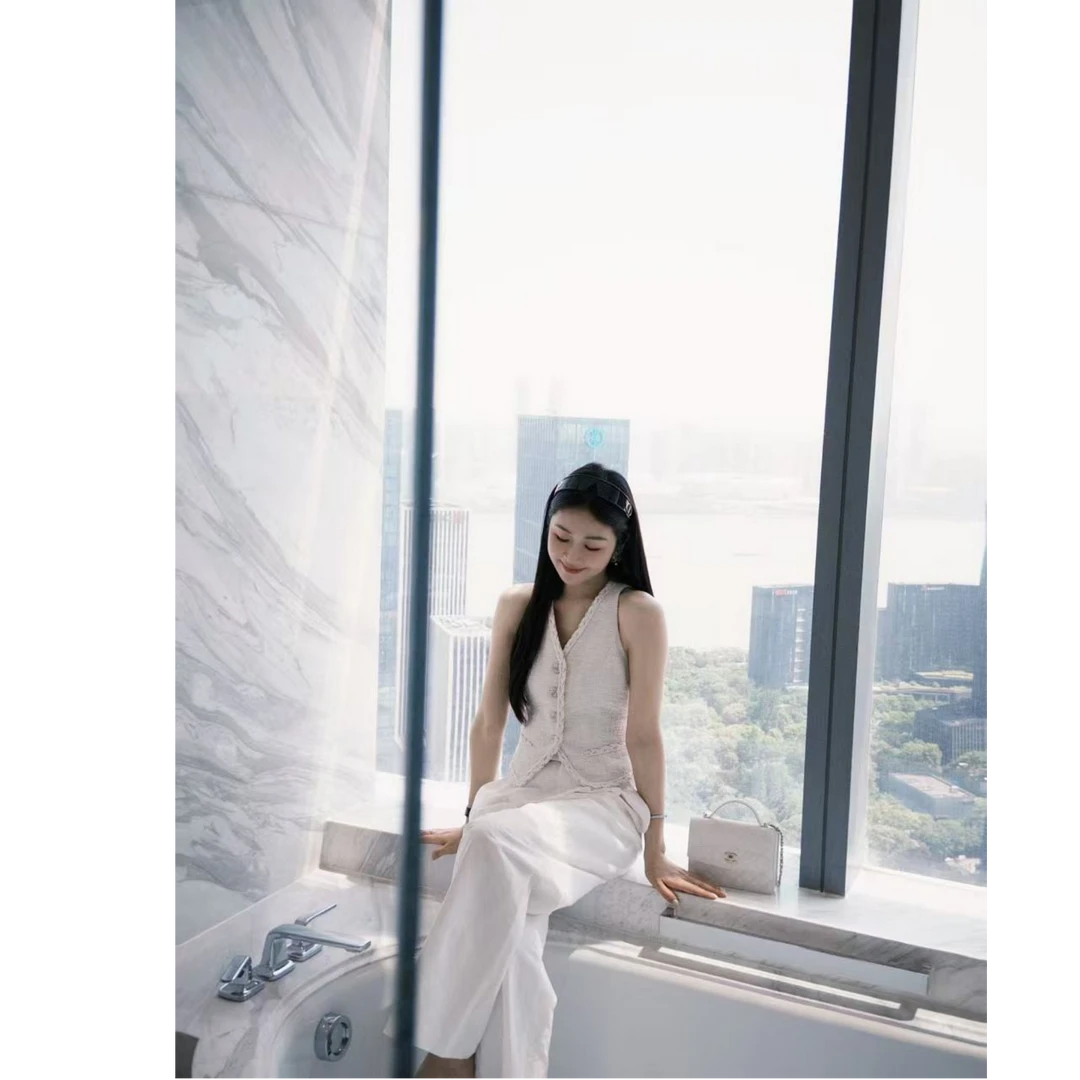 裸夏 重工织带嵌边肌理感亚麻小香风马甲