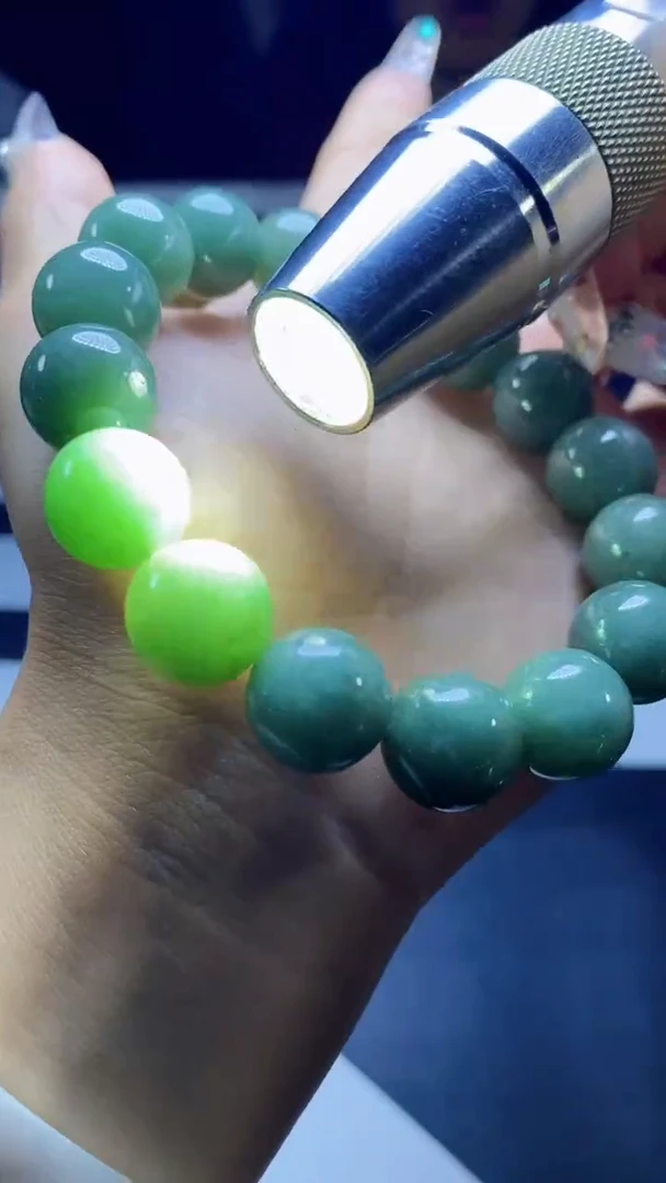 【闪购商品】定制翡翠未镶嵌珠串