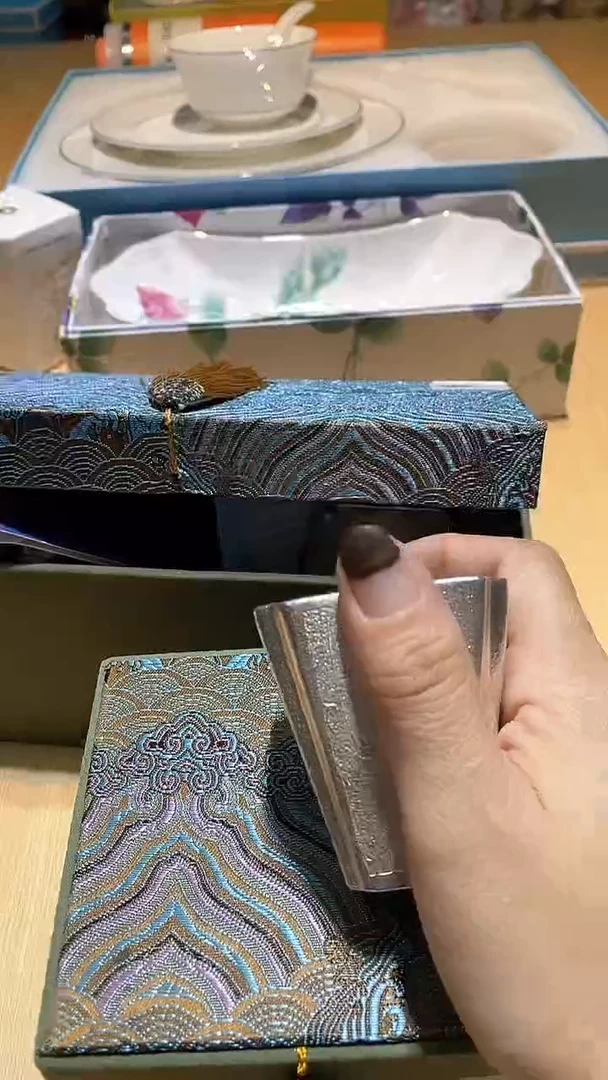 【闪购商品】瓷片锅碗瓢盆一件不剩