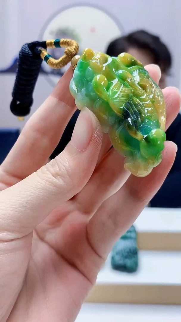 未镶嵌定制翡翠5060zm-毛货赠底座貔貅58