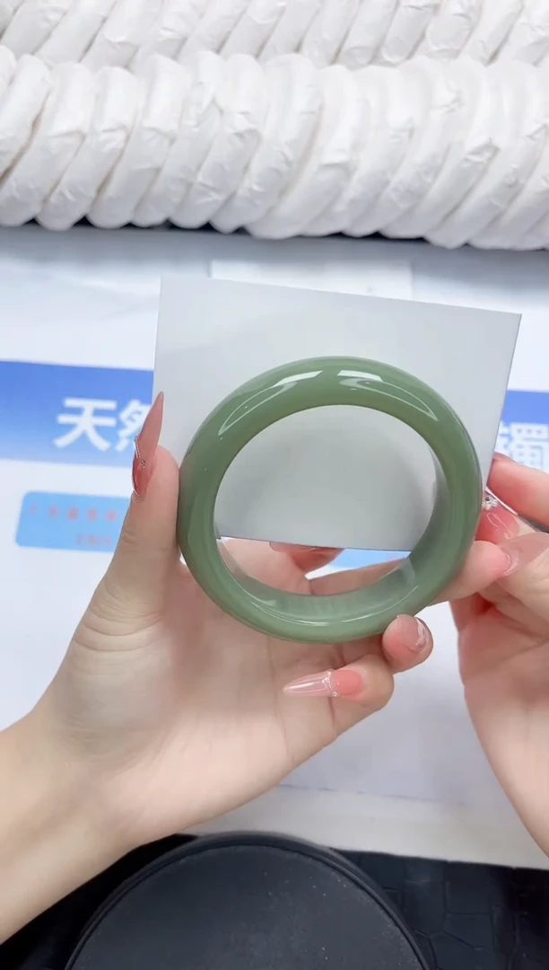 石英质玉手镯未镶嵌11-56.8