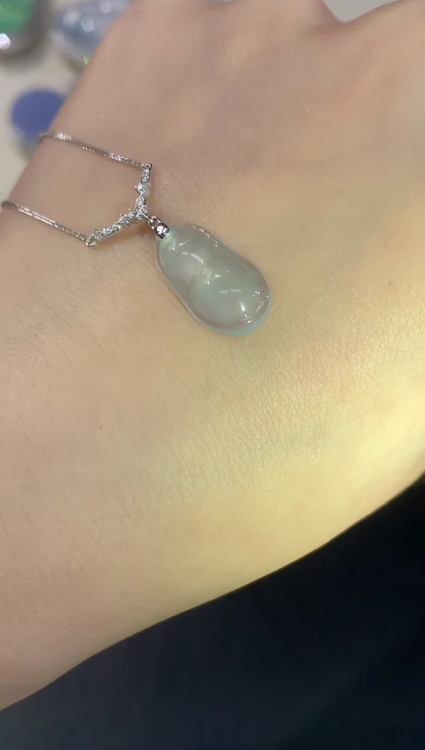 套链18K金镶嵌翡翠E533|多样性发其一|2980