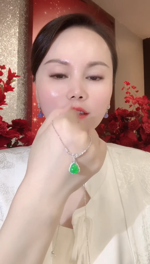 套链18K金镶嵌翡翠D27