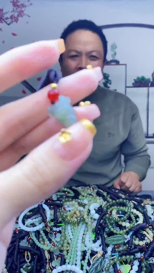 颈饰未镶嵌和田玉多样性发拍一发一