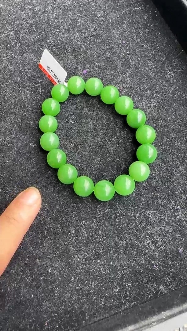 手串未镶嵌和田玉卡12左右