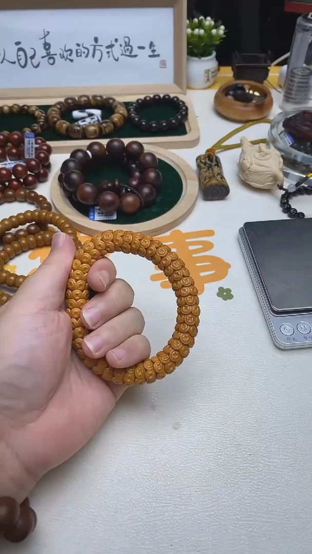 猴头核桃手串猴头