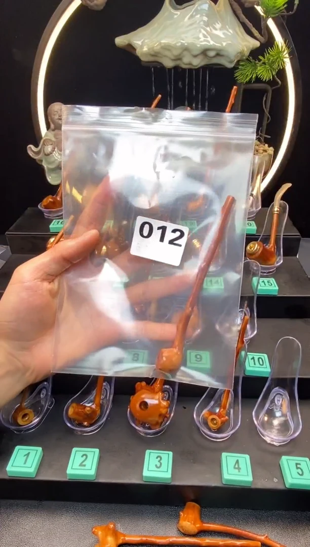 【闪购商品】黑果木檬子木烟斗c