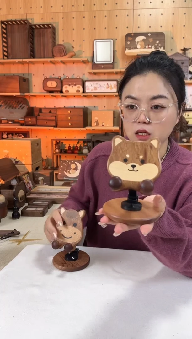 木乌檀木柴犬实木手机支架