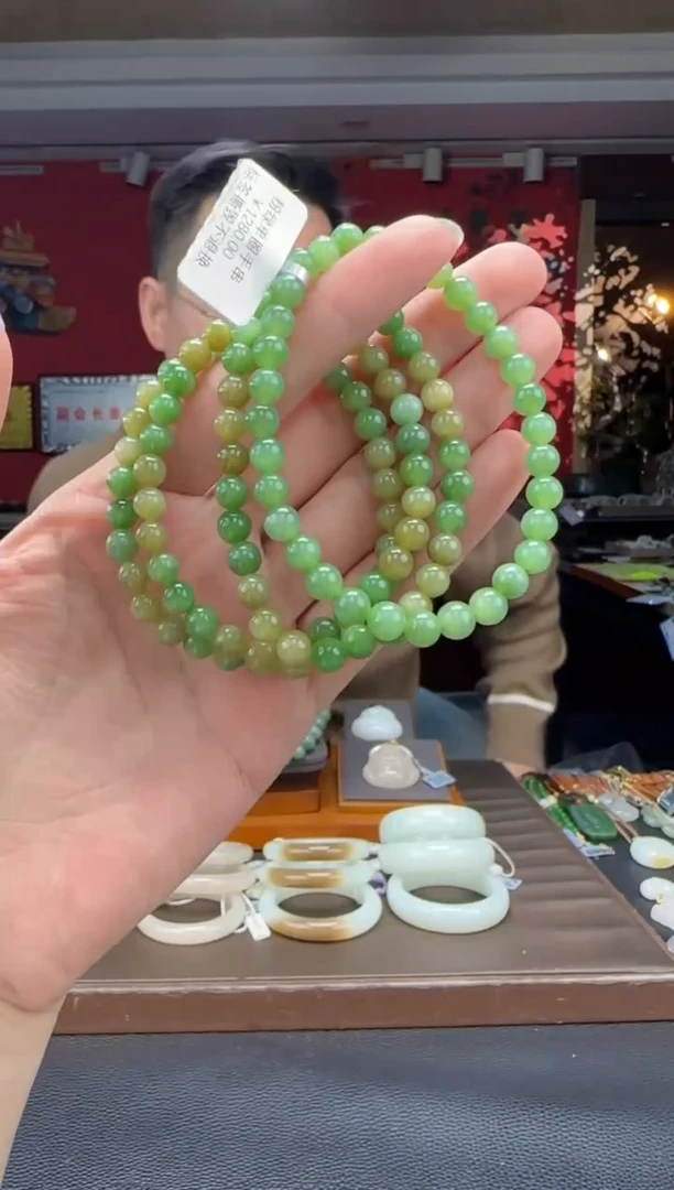 未镶嵌手链和田玉黑羊洞单圈手串 多样性发货 拍一发一